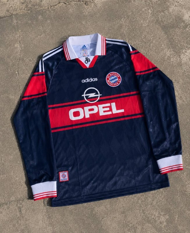 ADIDAS Bayern 97/98 — 16€