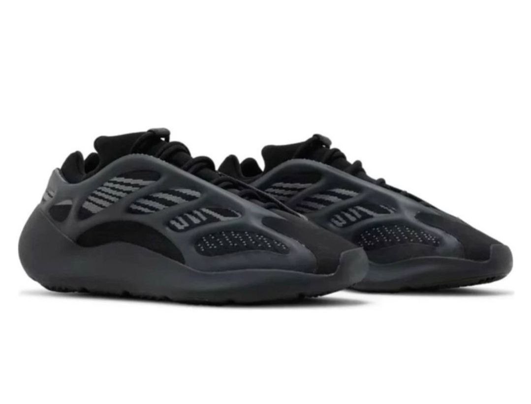 Yeezy 700