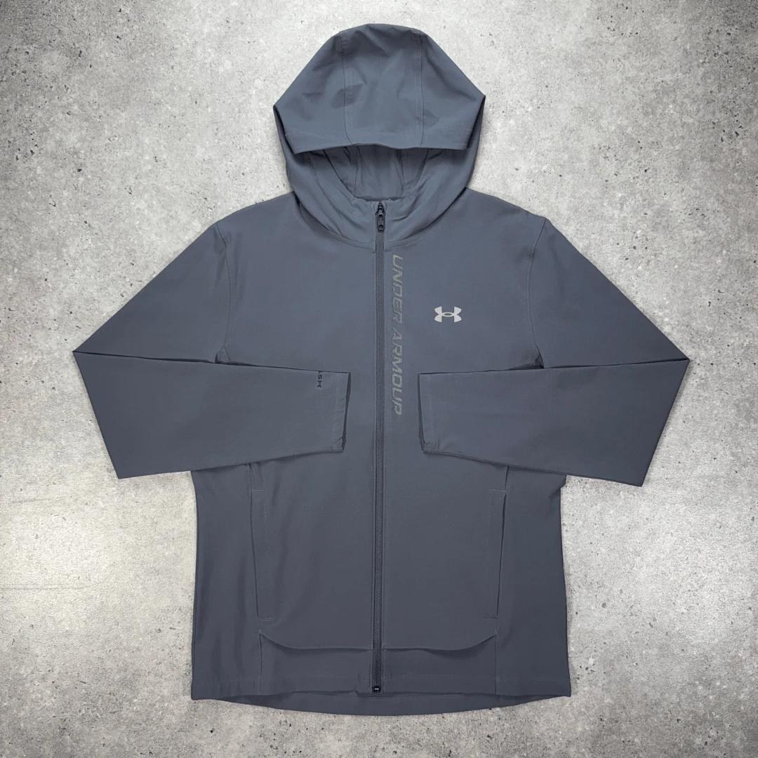 Under Armour windrunner