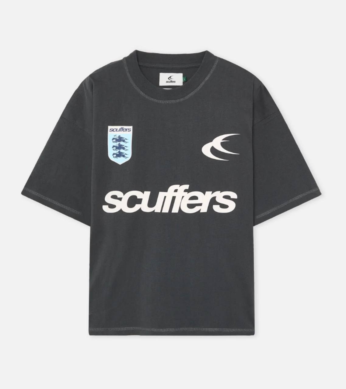 T-shirt Scuffers