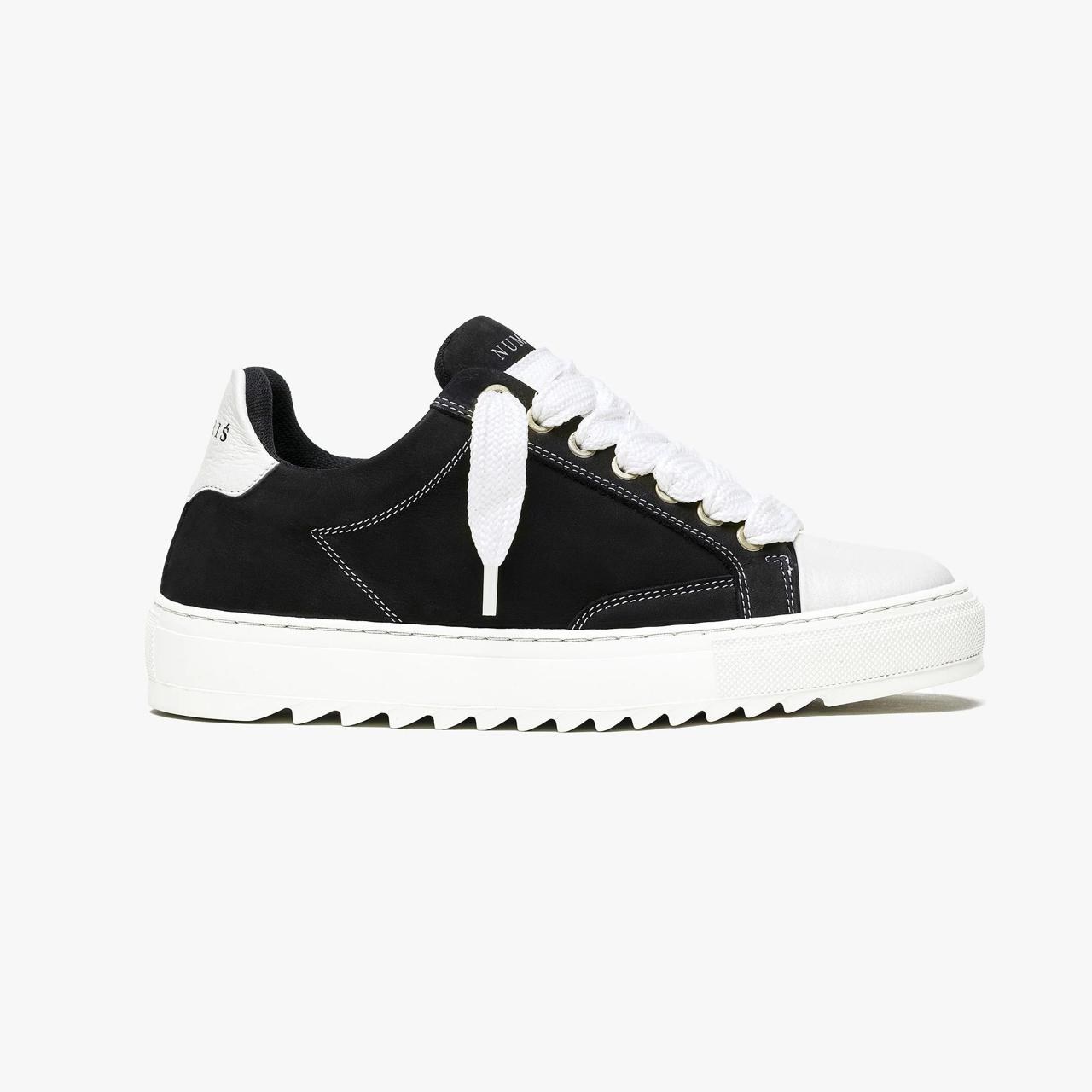 Numeris sneakers