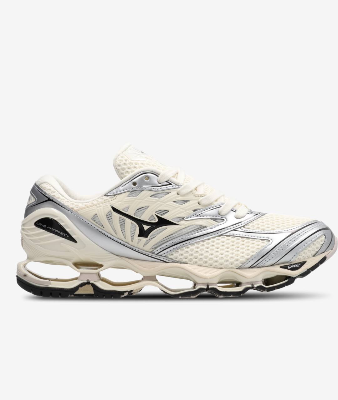 Mizuno Wave Prophecy 17