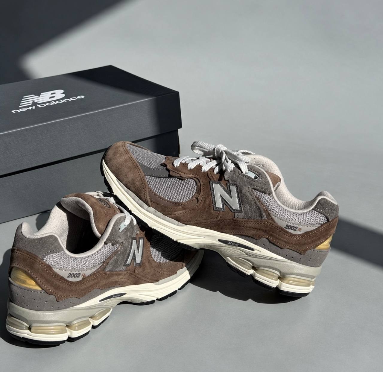 New Balance 2002R 20