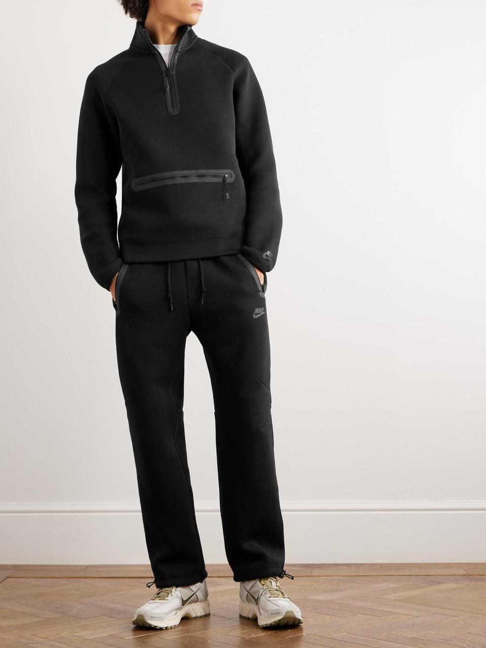 Nike Tech Fleece
