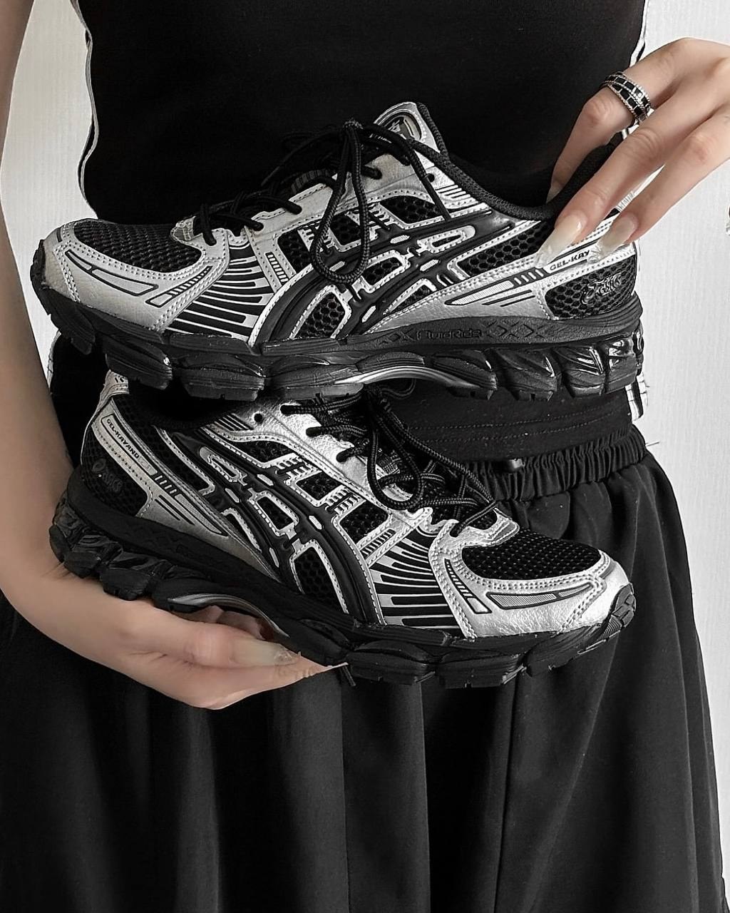 ASICS Kayano 12.1