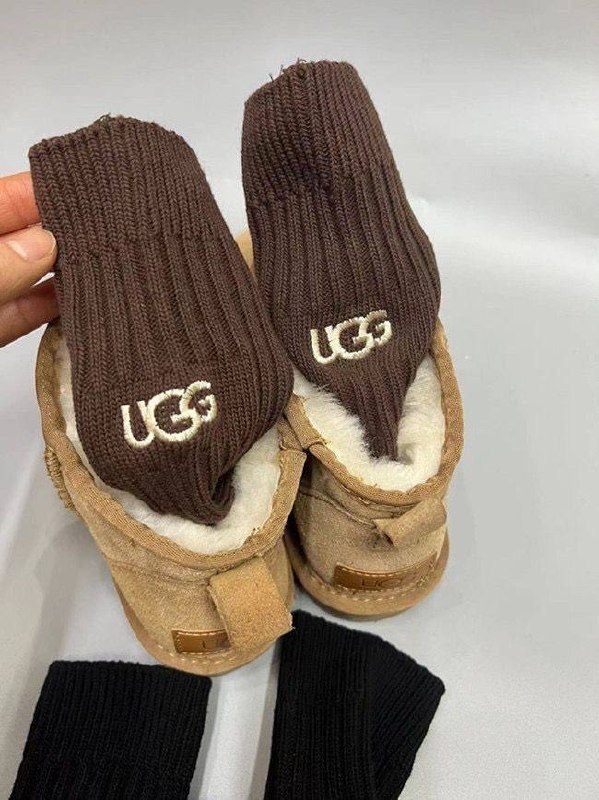 UGG