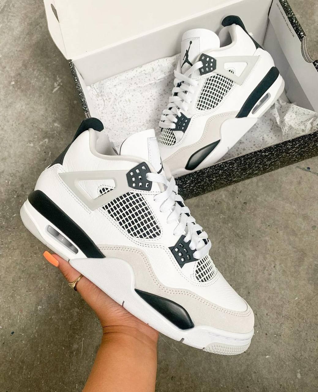Nike Jordan 4