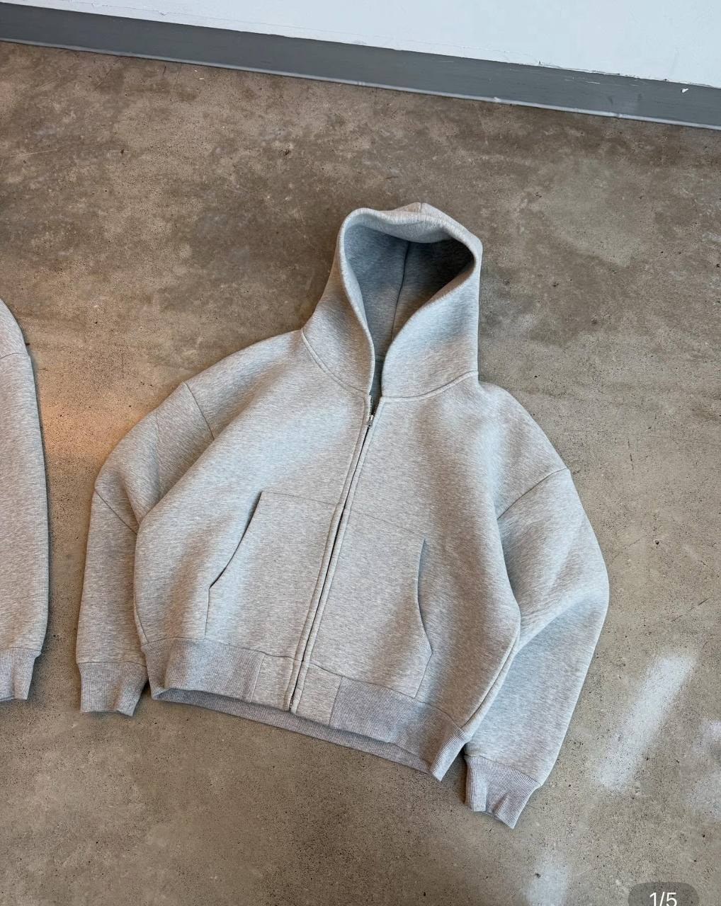 Pull Gris