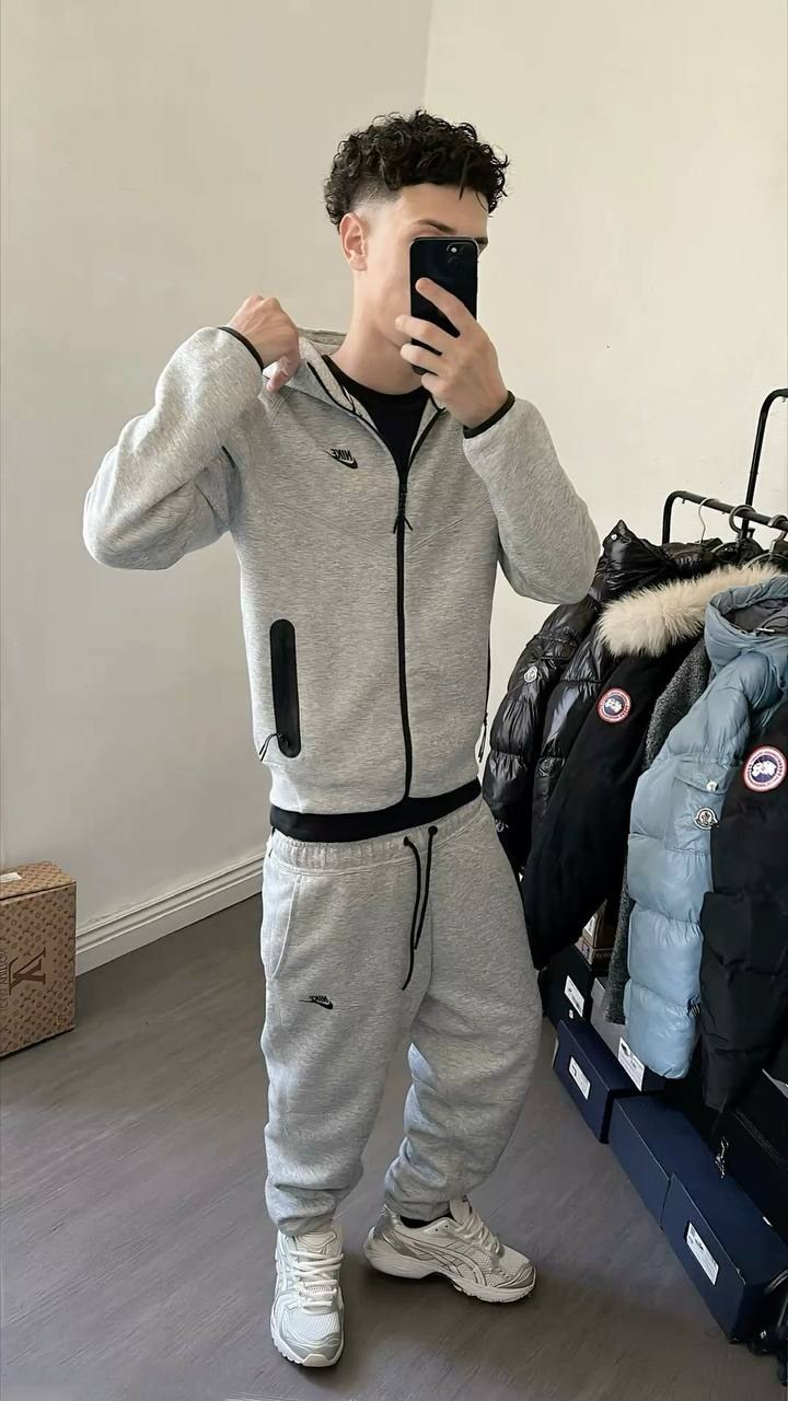 Pull Nike Tech ‼