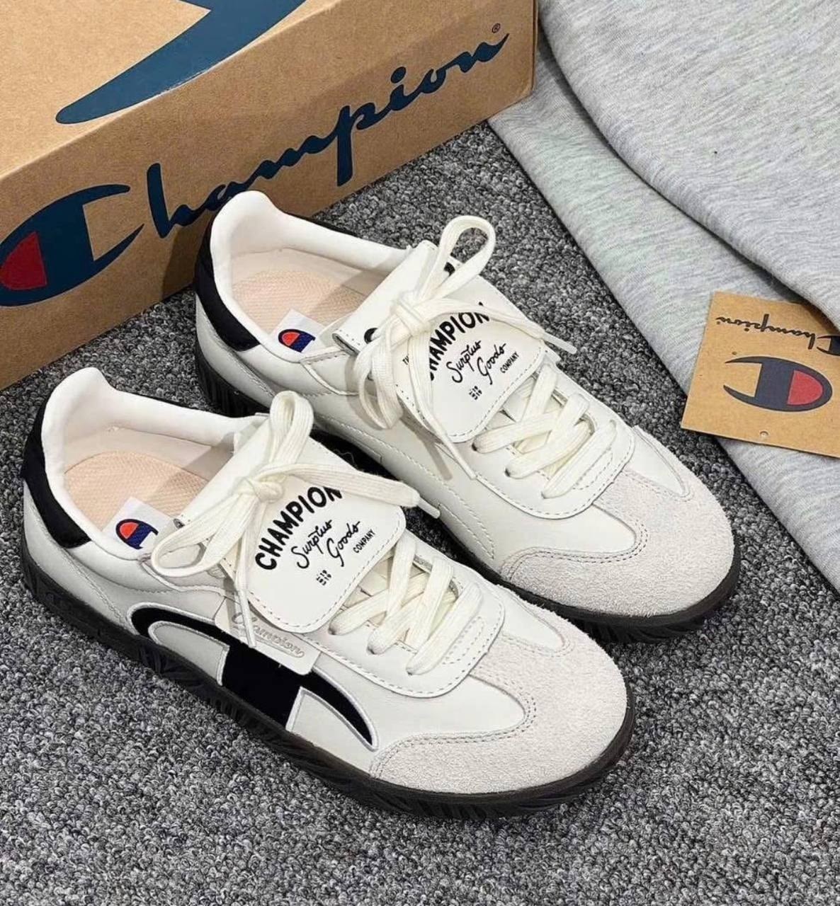 Baskets Champion X Essentials