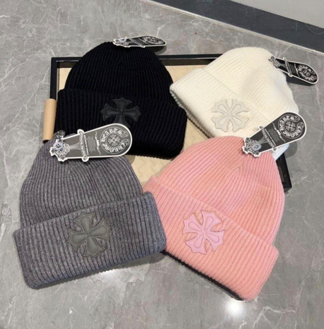 Bonnets Chrome Hearts