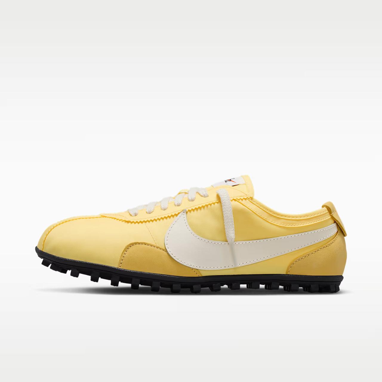 Nike moon