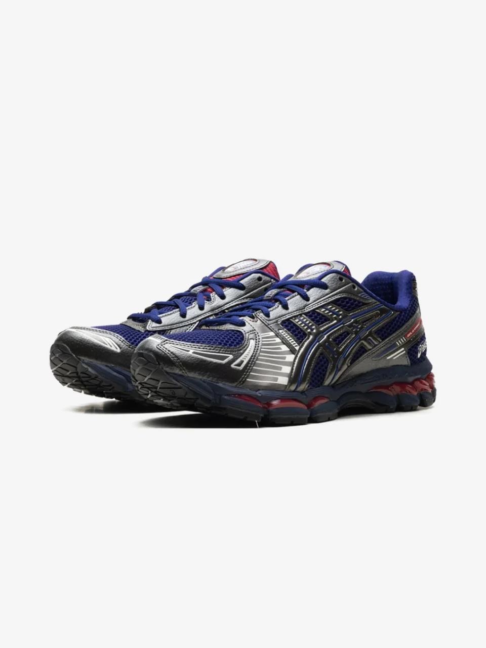 Asics Gel-Kayano 12.1 x Captain America