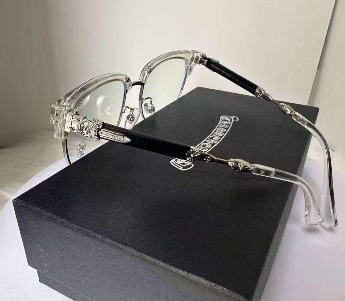 Lunettes Chrome Hearts