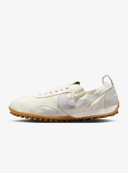 Nike Moon