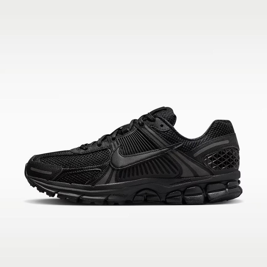 Nike Zoom Vomero 5 26