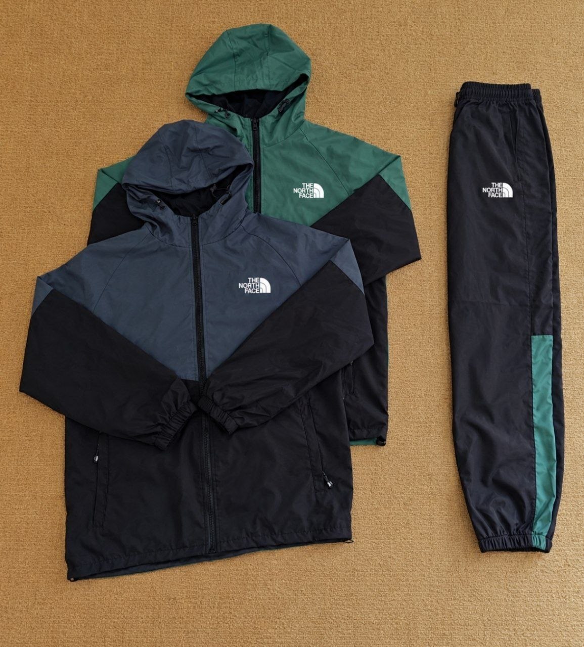 Ensemble The North face