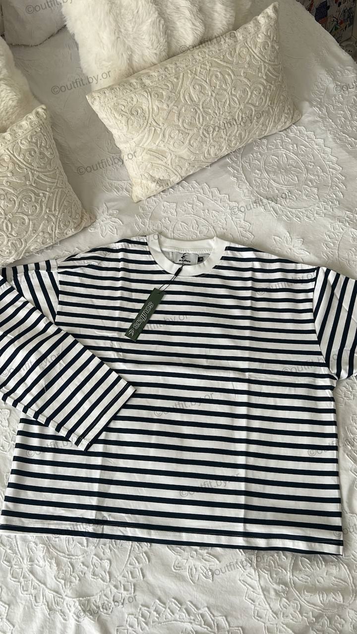 T-shirt Scuffers