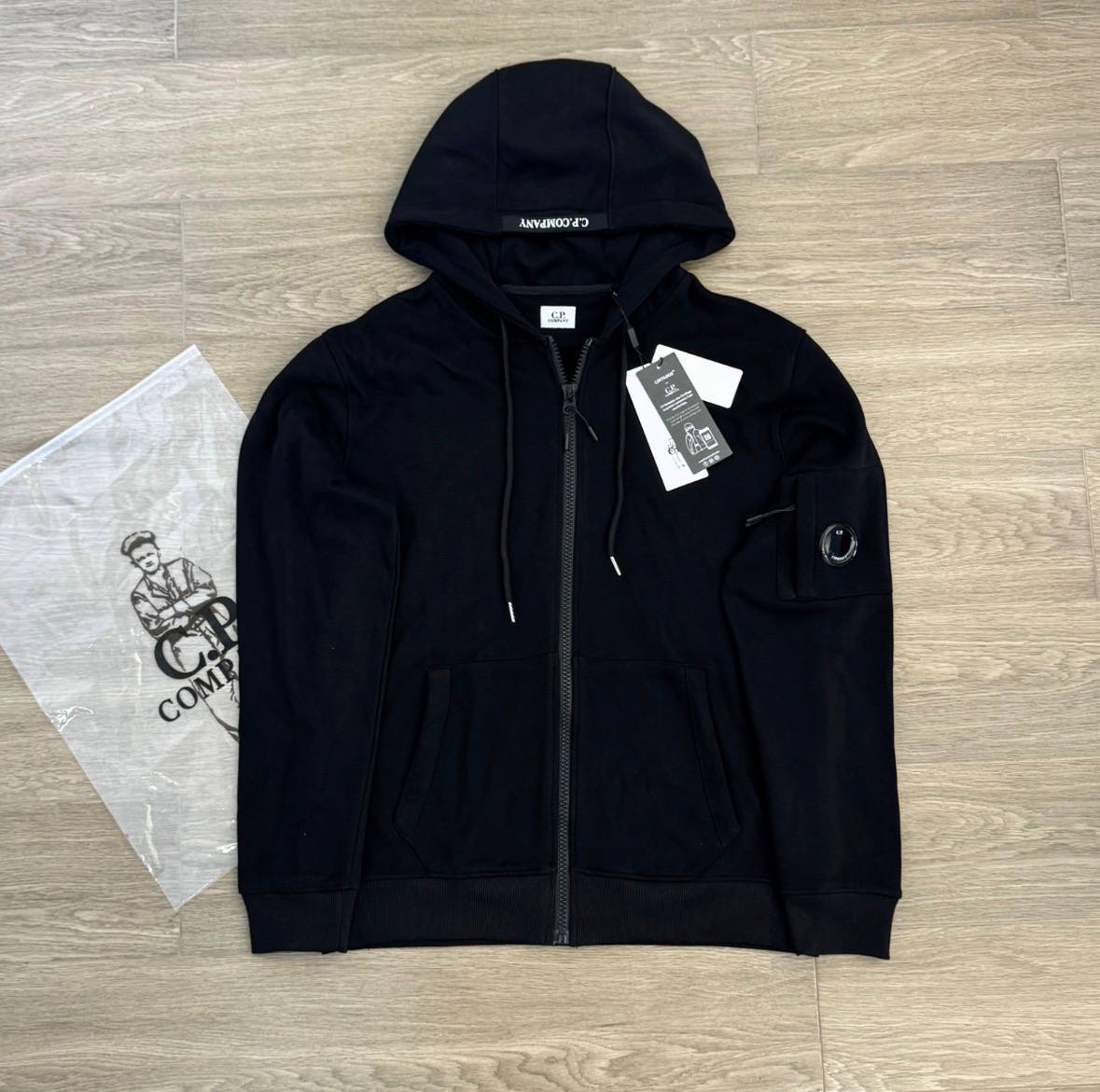 Sweat zippé à capuche C.P. Company noir