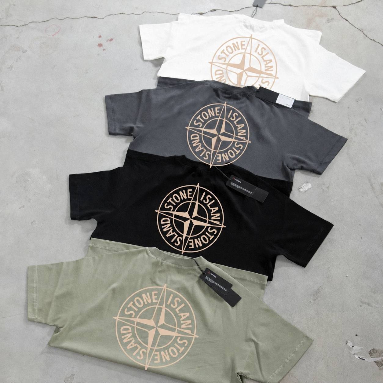 T-shirts Stone Island imprimé rose des vents dos